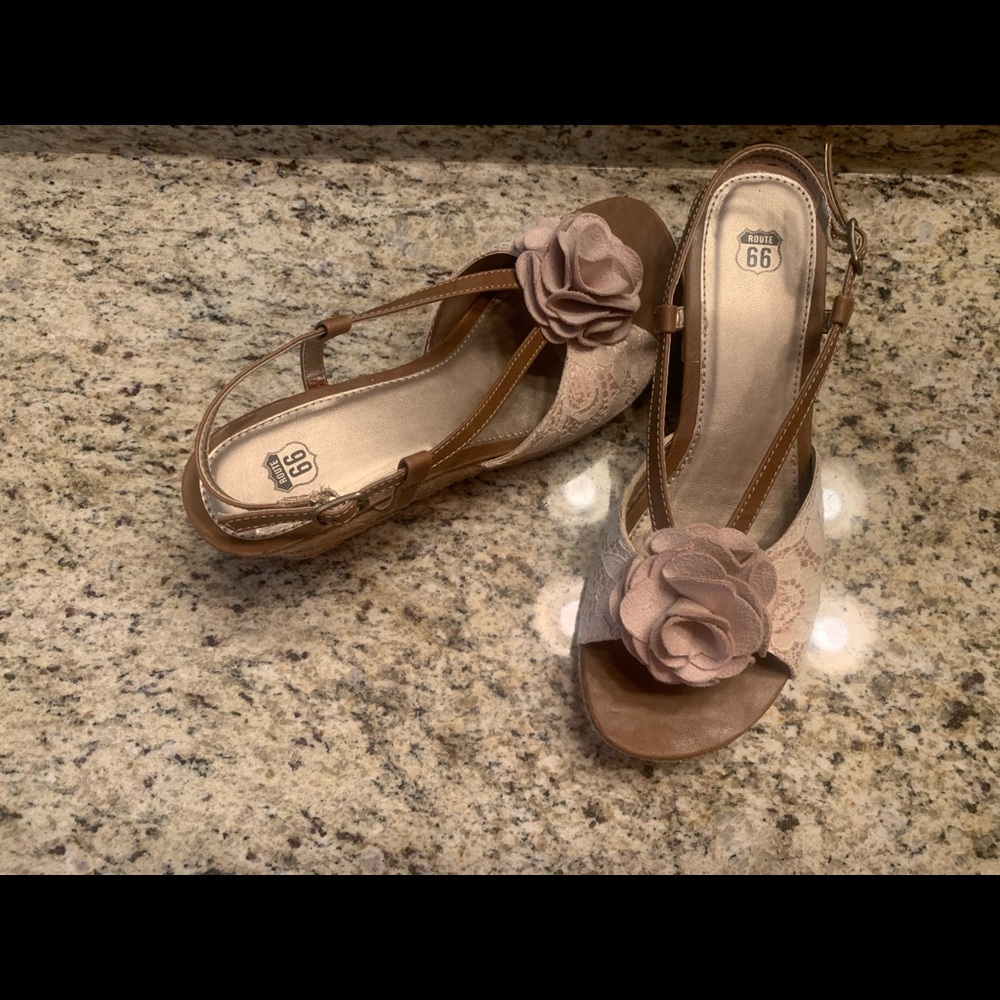 Floral & Lace Wedge